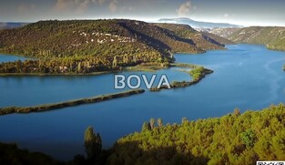 Građevinsko zemlji&scaron;te 6485 m2 &ndash; Skradin *Pored NP Krka* (ID-2256)
