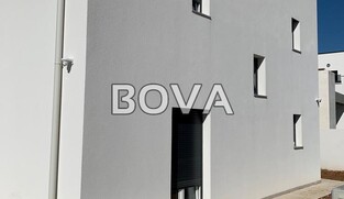 Villa 167 m2 &ndash; Rovanjska *Prvi red do mora* (ID-2318)