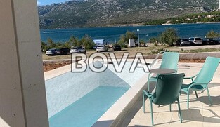 Villa 167 m2 &ndash; Rovanjska *Prvi red do mora* (ID-2318)