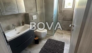 Villa 167 m2 &ndash; Rovanjska *Prvi red do mora* (ID-2318)