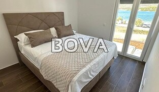 Villa 167 m2 &ndash; Rovanjska *Prvi red do mora* (ID-2318)