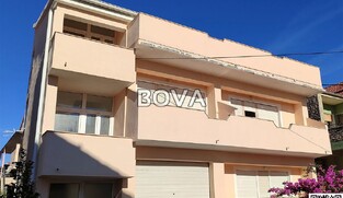 Kuća 330 m2 &ndash; Zadar *3 Stana* (ID-2542/E)