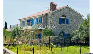 Villa 241 m2 &ndash; Ždrelac *30m od mora* (ID-2547/E)